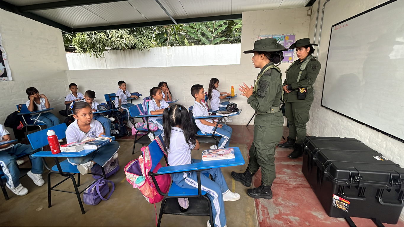 Visita Unidad Antinarcóticos 2023 foto 20